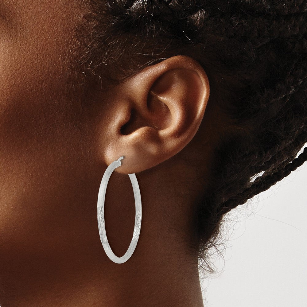QE3553SP Sterling Silver 2.5mm Polished/Satin D/C Hoop Earrings