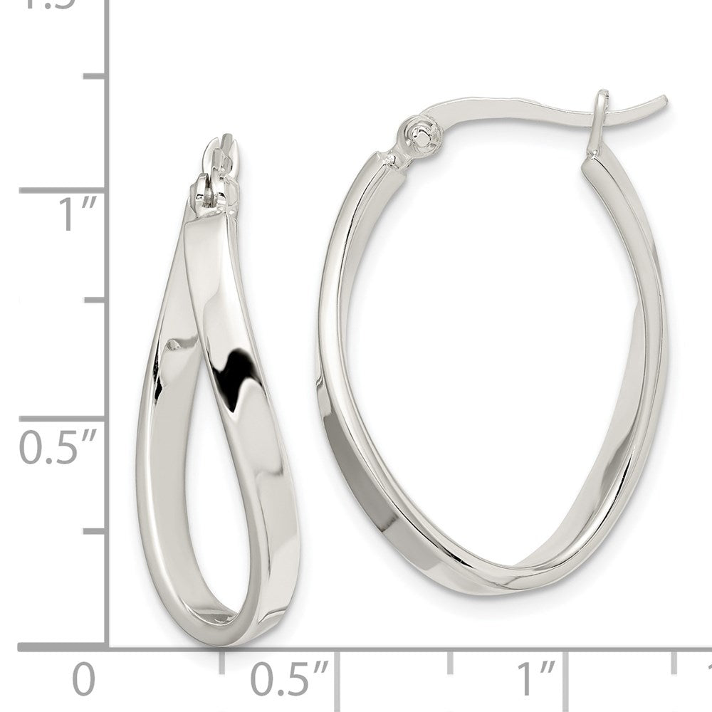 QE3758 Sterling Silver Polished & Twisted Oval Hoop Earrings