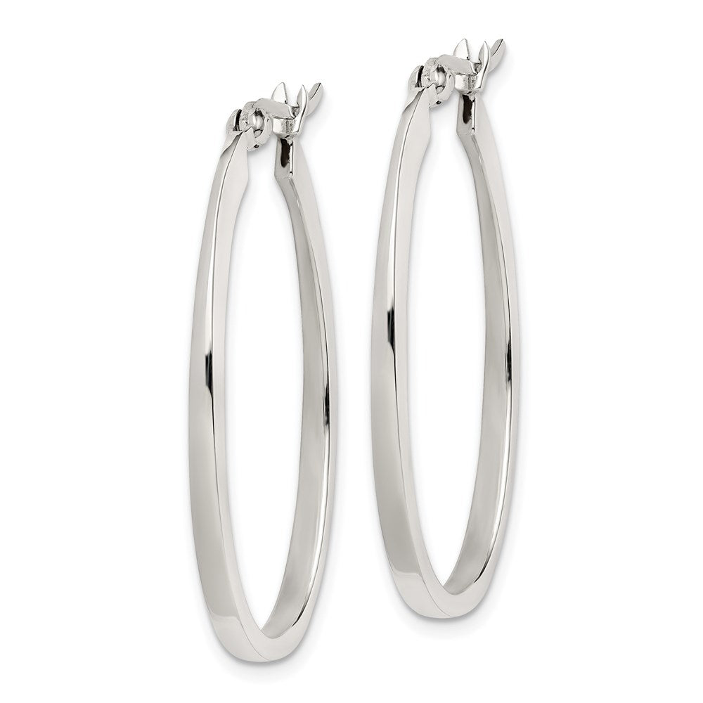 QE3774 Sterling Silver Tapered 3mm Oval Hoop Earrings