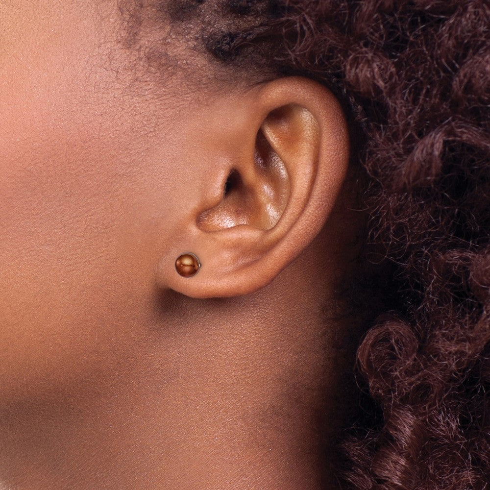 QE7786 Sterling Silver Rhodium-plated 6-7mm Brown Button Freshwater Cultured Pearl Post Earring