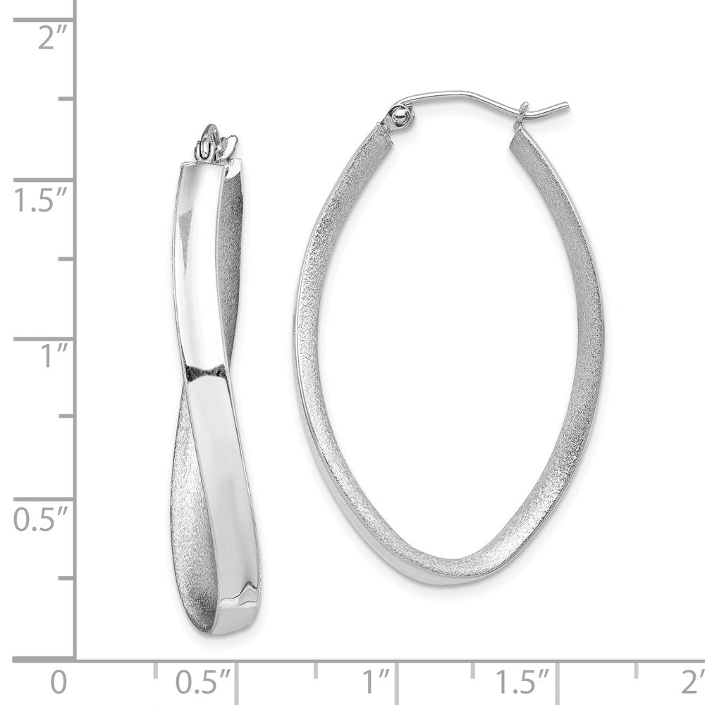 QE8285 Sterling Silver RH-plated Polished/Satin Twisted Oval Hoop Earrings