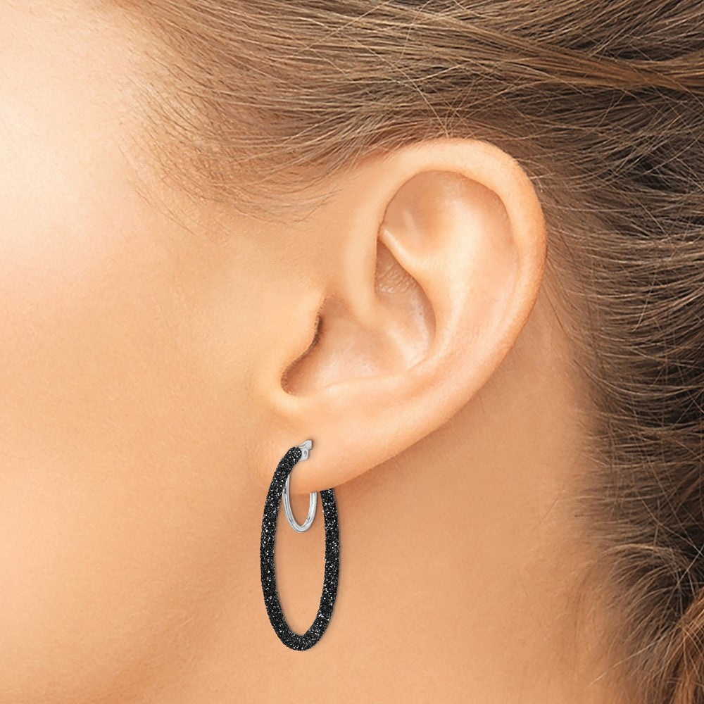 QE8571 Sterling Silver Rhodium-plated Black Glitter Enamel 2x30mm Hoop Earrings