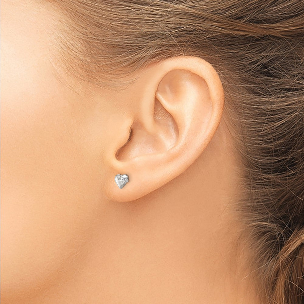 QE8621 Sterling Silver Polished Heart with CZ Post Earrings