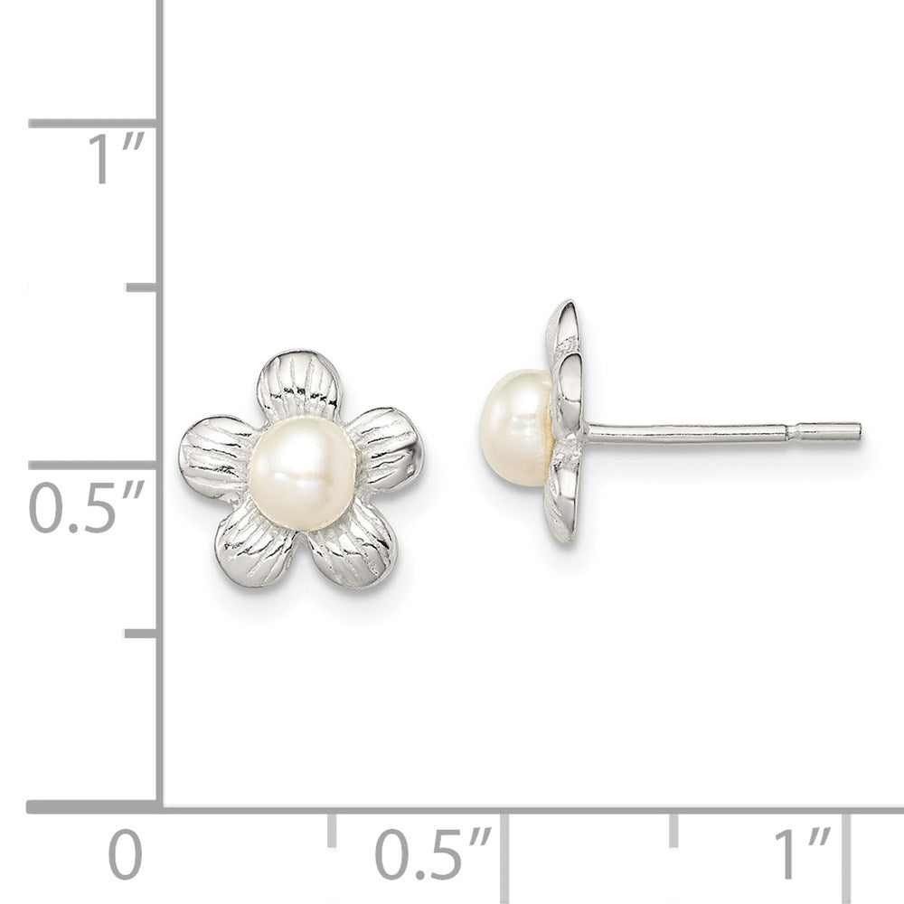 QE8631 Sterling Silver Polished & Textured Sim. Pearl Flower Post Earrings