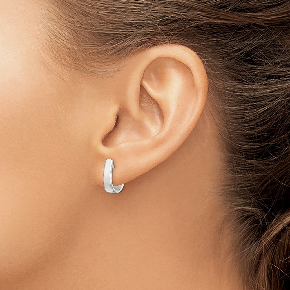 QE900 Sterling Silver Fancy J-Hoop Earrings