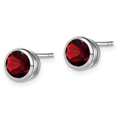 QE9411GA Sterling Silver Rhodium-plated Garnet Circle Stud Earrings