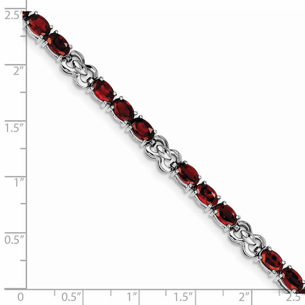 Sterling Silver Rhodium-plated Garnet Bracelet QX863GA