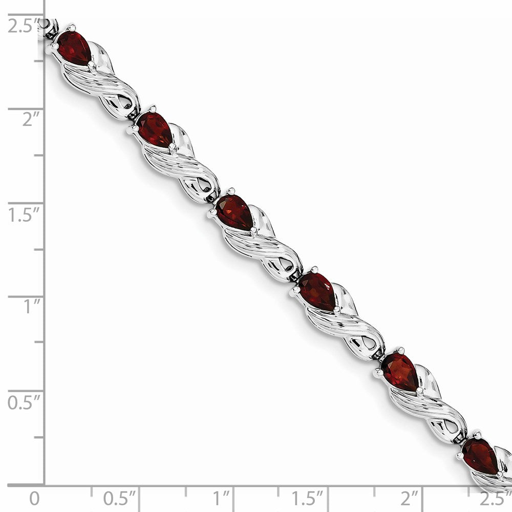 Sterling Silver Rhodium-plated Garnet Bracelet QX864GA