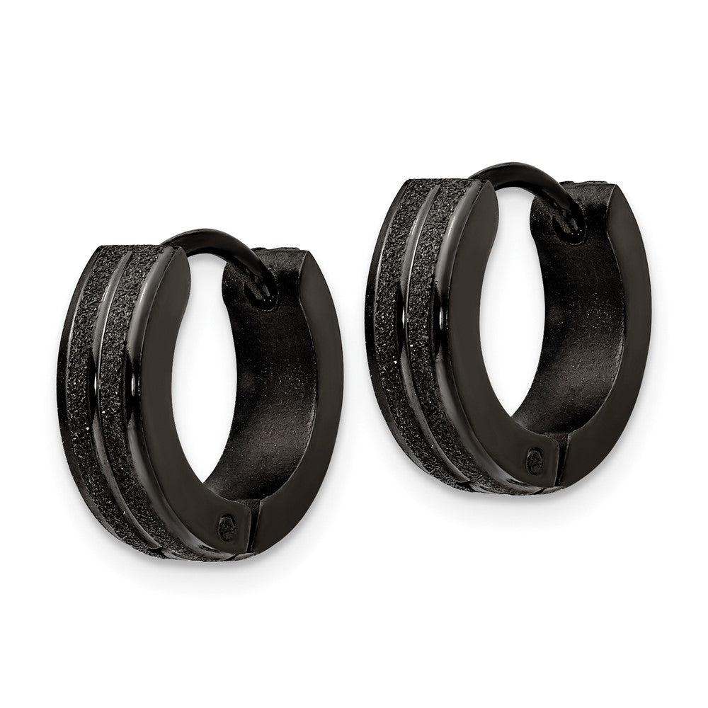 SRE1309 Chisel Stainless Steel Polished Black IP-plated Laser cut 4mm Hinged Hoop Earrings