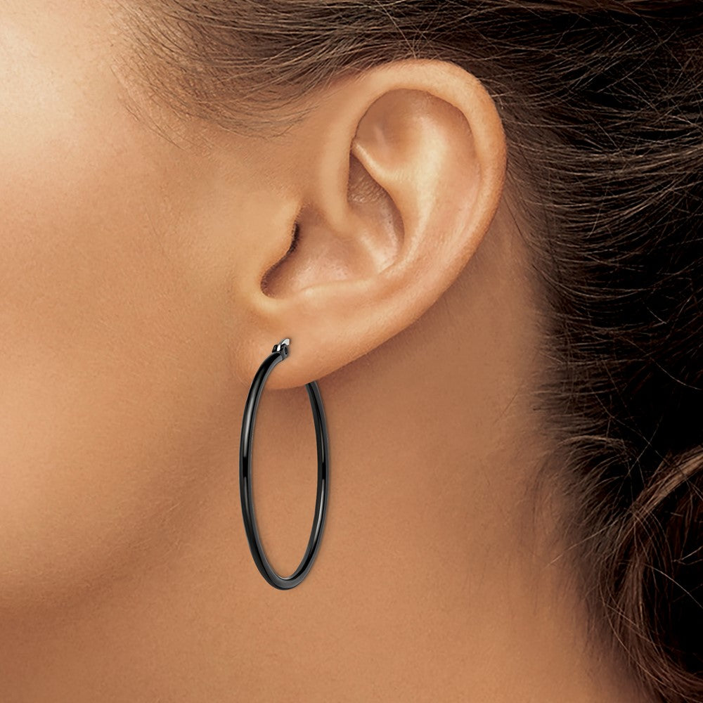 SRE568 Chisel Stainless Steel Polished Black IP-plated 40mm Diameter 2mm Hoop Earrings