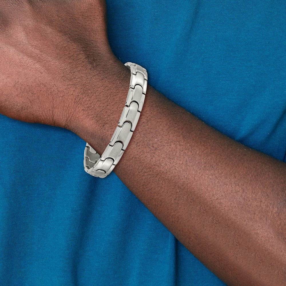 Chisel Titanium Brushed and Polished 8.5 inch Link Bracelet TBB2787-8.5