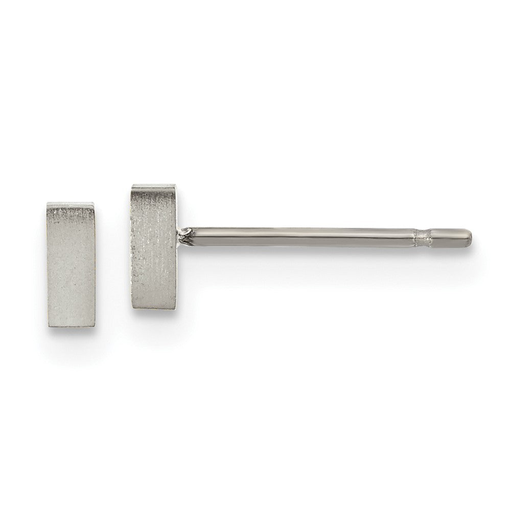 TBE136 Chisel Titanium Brushed Rectangle Post Earrings