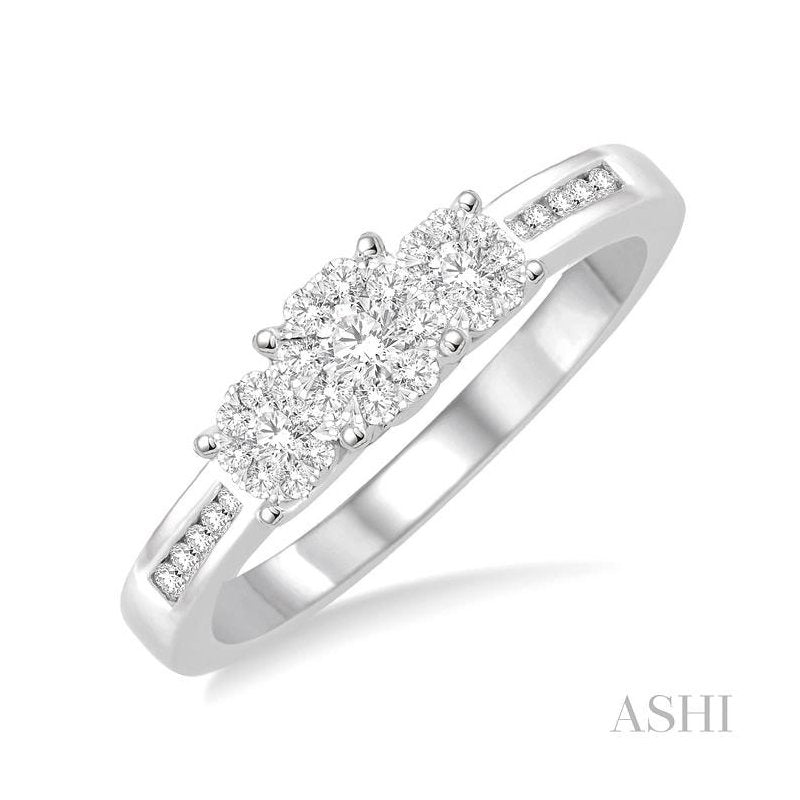 ASHI Round Shape Past Present & Future Lovebright Essential Diamond Ring 36915PPFVWG