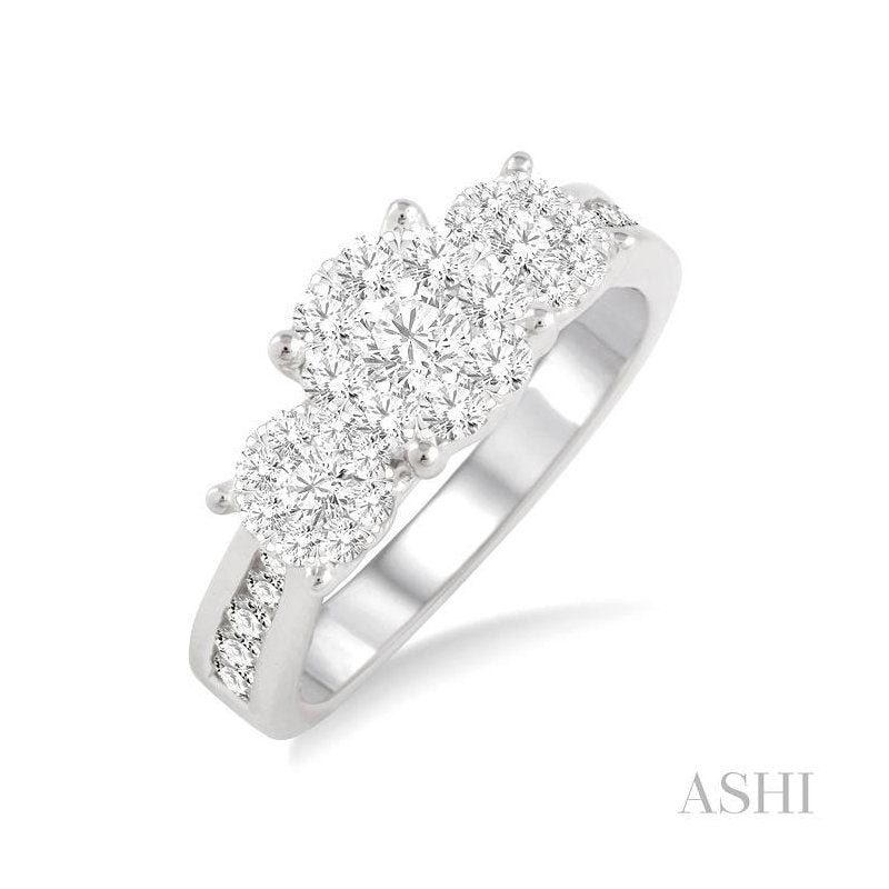 ASHI Round Shape Past Present & Future Lovebright Essential Diamond Ring 36912PPFVWG