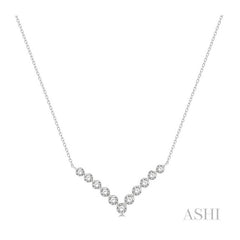 ASHI Chevron Diamond Necklace 996J1PPFGNKWG