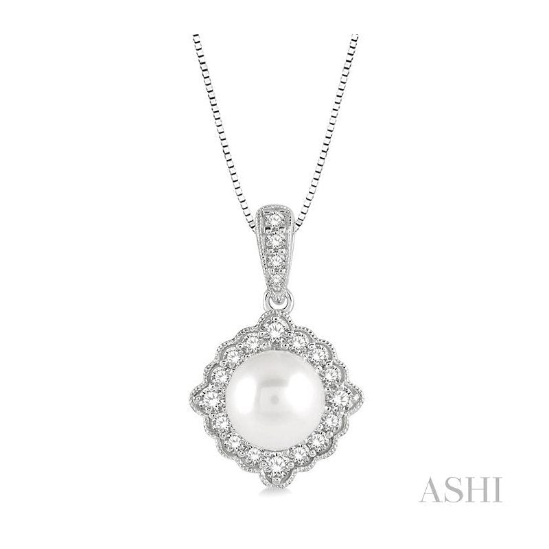 ASHI Pearl & Halo Diamond Pendant 555A7PPTGPDWPWG