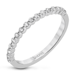 Round-cut Engagement Ring & Matching Wedding Band in 18k Gold with Diamonds LR2569 WHITE 18K SET