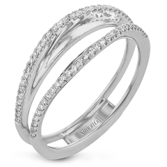 Round-cut Split-Shank Engagement Ring & Matching Wedding Band in 18k Gold with Diamonds LR2686 WHITE 18K SET