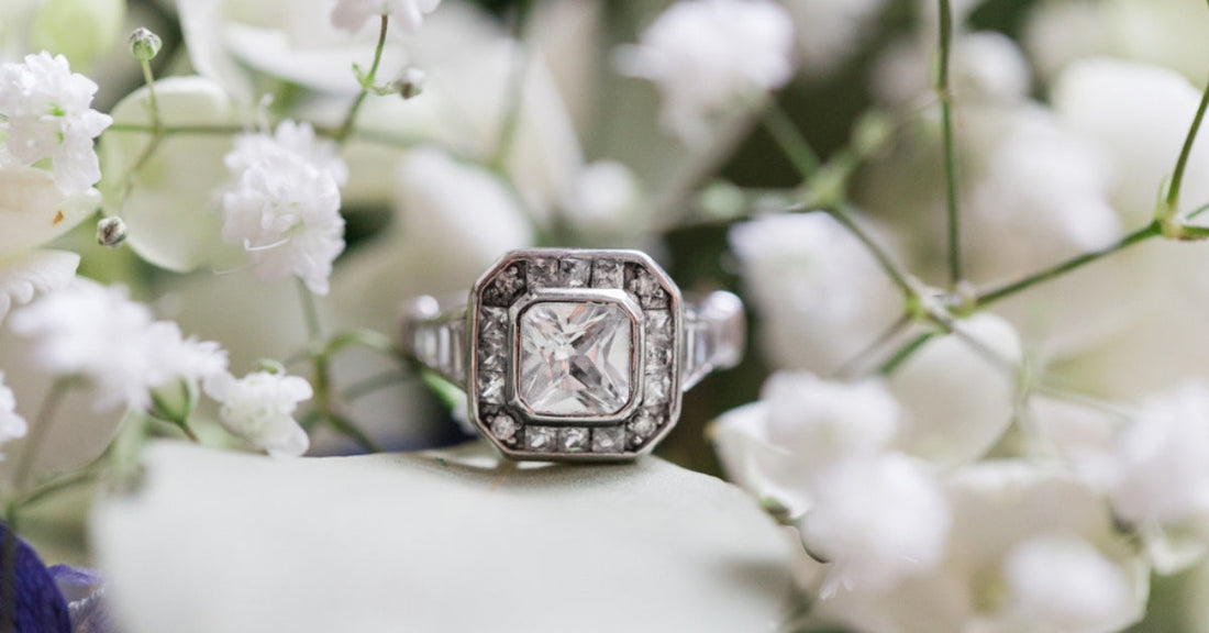 5 Affordable Vintage Engagement Rings That Look Way More Expensive