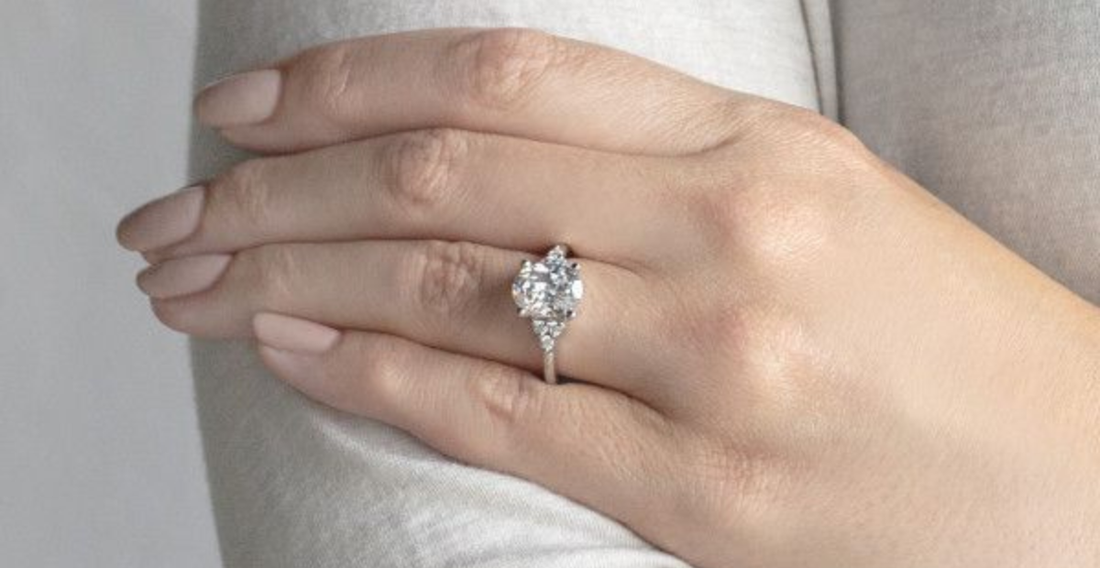 What Makes Cushion Cut Engagement Rings So Timeless? Expert Insights You Need to Know