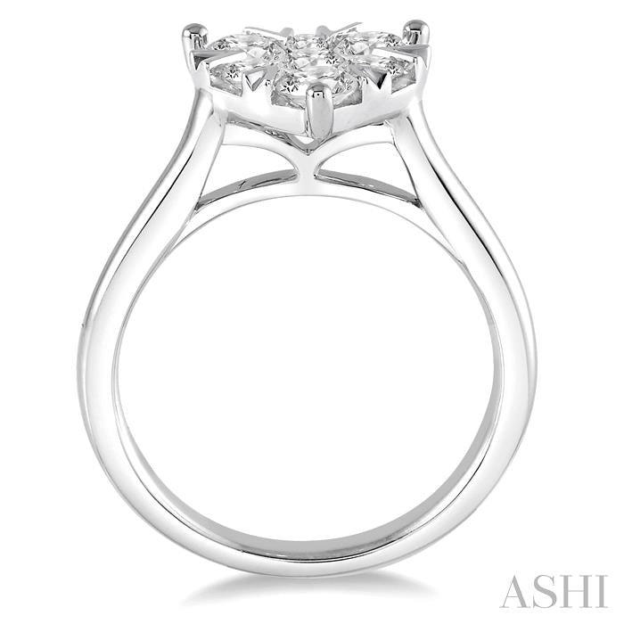 ASHI Heart Shape Lovebright Essential Diamond Engagement Ring 126D1PPFVWG
