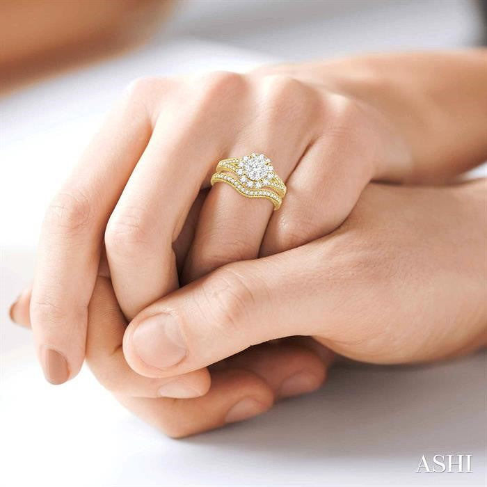 ASHI Round Shape Halo Lovebright Diamond Wedding Set 13402PPFVYW-WS