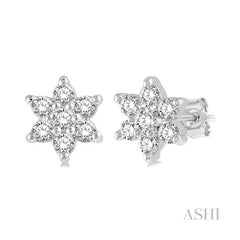 ASHI Flower Petite Diamond Fashion Earrings 643B8PPTSERWG