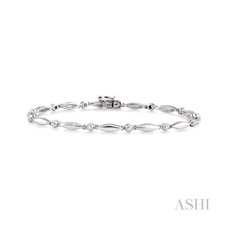 ASHI Boat Diamond Bracelet 7557QPPTXWG