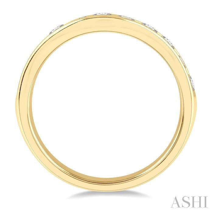 ASHI Channel Set Curved Diamond Wedding Band 30352PPFHYG