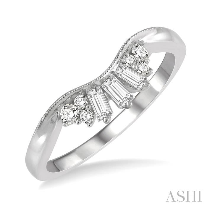 ASHI Curved Baguette Diamond Wedding Band 30426PPFHWG