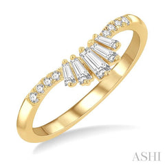 ASHI Chevron Baguette Diamond Fashion Ring 329E6PPFGYG