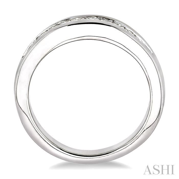 ASHI Channel Set Curved Diamond Wedding Band 35223PPFHWG