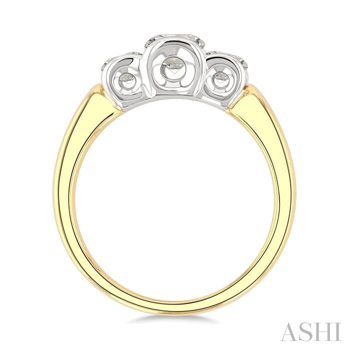 ASHI 3 Stone Diamond Fashion Ring 361Y1PPFGYW