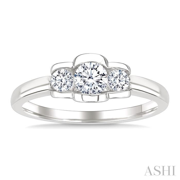 ASHI 3 Stone Diamond Fashion Ring 361Y3PPFGWG