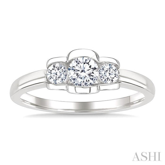 ASHI 3 Stone Diamond Fashion Ring 361Y3PPFGWG