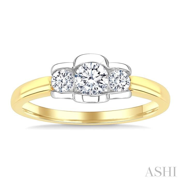 ASHI 3 Stone Diamond Fashion Ring 361Y3PPFGYW