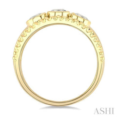 ASHI 3 Stone Bezel Diamond Fashion Ring 366Y2PPFGYG