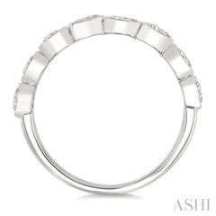 ASHI Mixed Shape Bezel Set Diamond Fashion Band 375V1PPFGWG