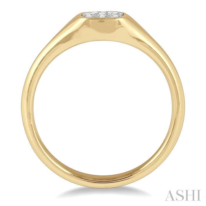 ASHI Cushion Shape Lovebright Essential Diamond Signet Ring 379M6PPFGYW