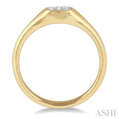 ASHI Cushion Shape Lovebright Essential Diamond Signet Ring 379M6PPFGYW