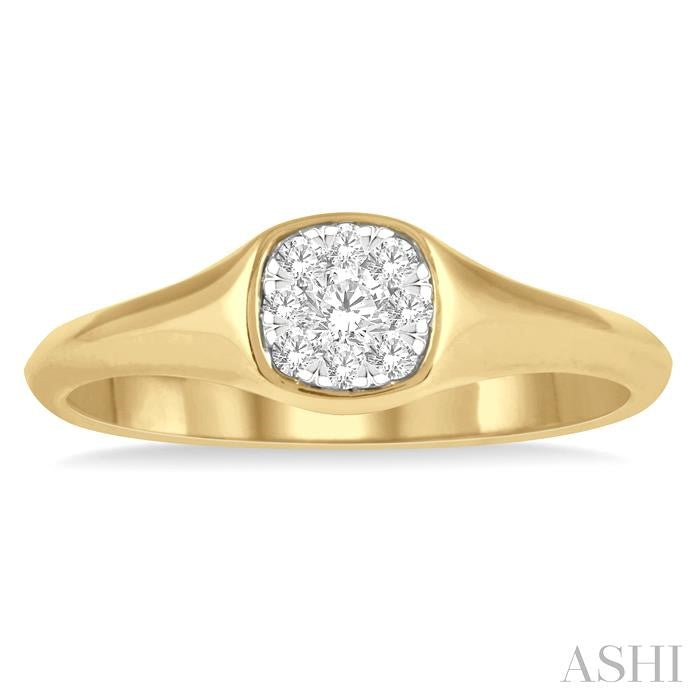 ASHI Cushion Shape Lovebright Essential Diamond Signet Ring 379M8PPFGYW