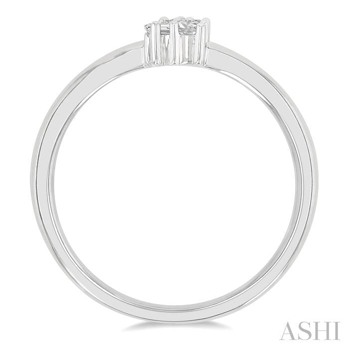 ASHI Scatter Petite Baguette Diamond Fashion Ring 388J8PPTGWG