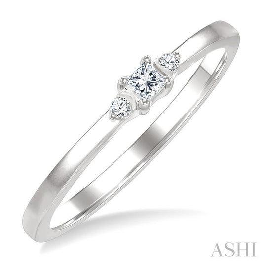 ASHI Princess Shape 3 Stone Petite Diamond Ring 388P9PPTGWG-PRN