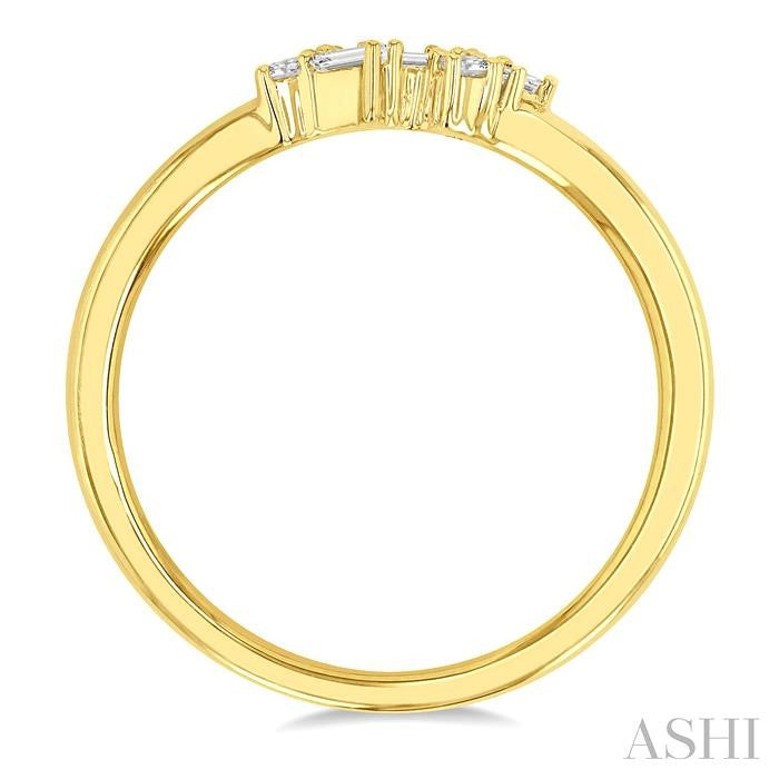ASHI Scatter Petite Baguette Diamond Fashion Ring 389J8PPFHYG