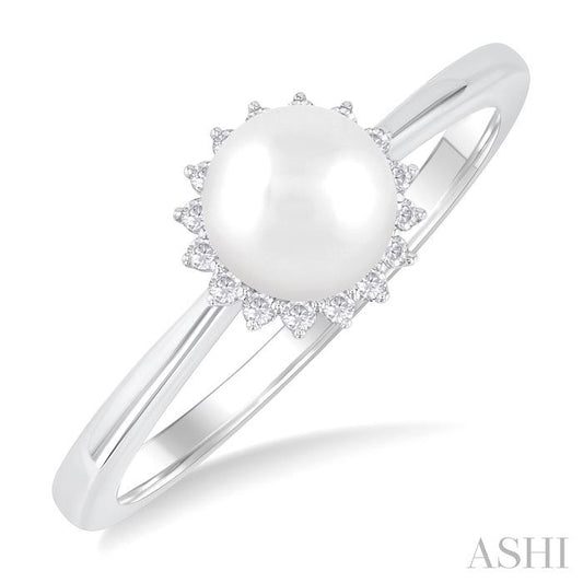 ASHI Pearl & Petite Halo Diamond Fashion Ring 558A8PPTSWPWG