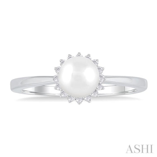 ASHI Pearl & Petite Halo Diamond Fashion Ring 558A8PPTSWPWG