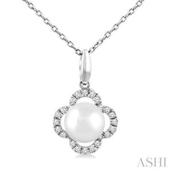 ASHI Clover Pearl & Petite Diamond Pendant 559B8PPTSPDWPWG