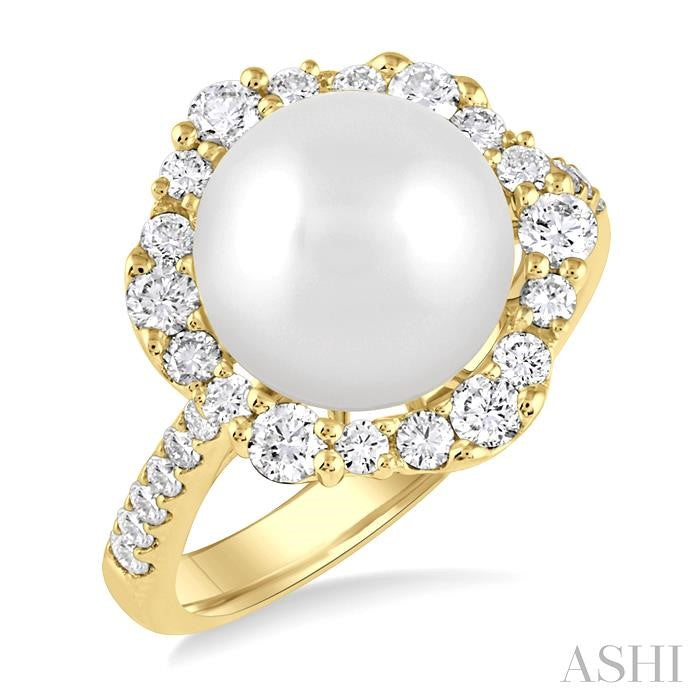 ASHI Pearl & Halo Diamond Fashion Ring 56172PPFGWPYG