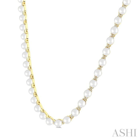 ASHI Pearl & Diamond Floral Fashion Necklace 563B1PPFGNKWPYG-1.25