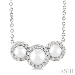 ASHI Round Shape Past Present & Future Pearl & Halo Diamond Pendant 56498PPFGPDWPWG